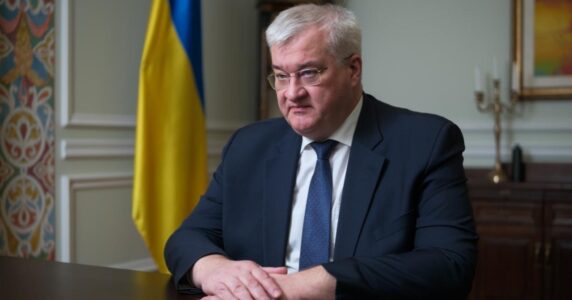 Брехня: Глава МЗС України Андрій Сибіга пригрозив продовженням операцій у Курській області